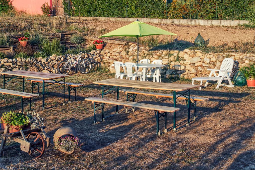 Agriturismo Statale 17 Poggio Picenze Bagian luar foto